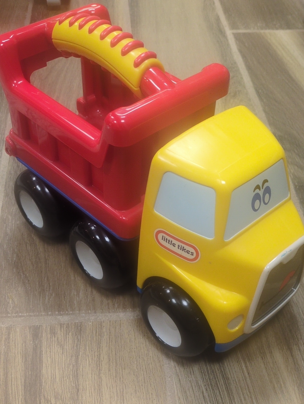 Little Tikes Red & Yellow Dump Truck Toy with Easy-Grab Handle